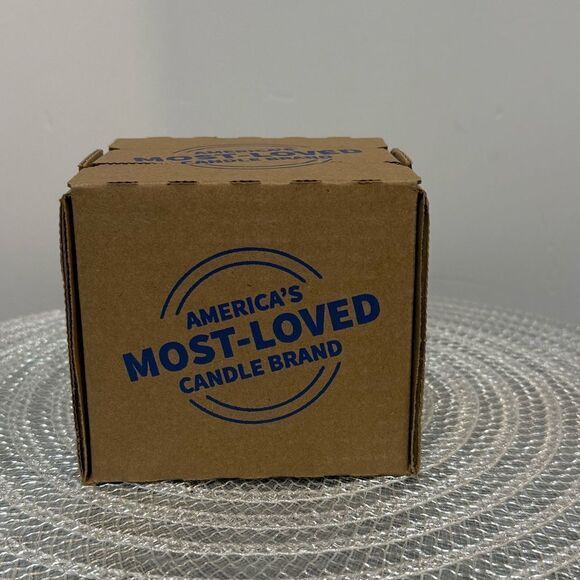 BBW Tree Farm 3 Wick Scented Candle NWT - Picture 4 of 4